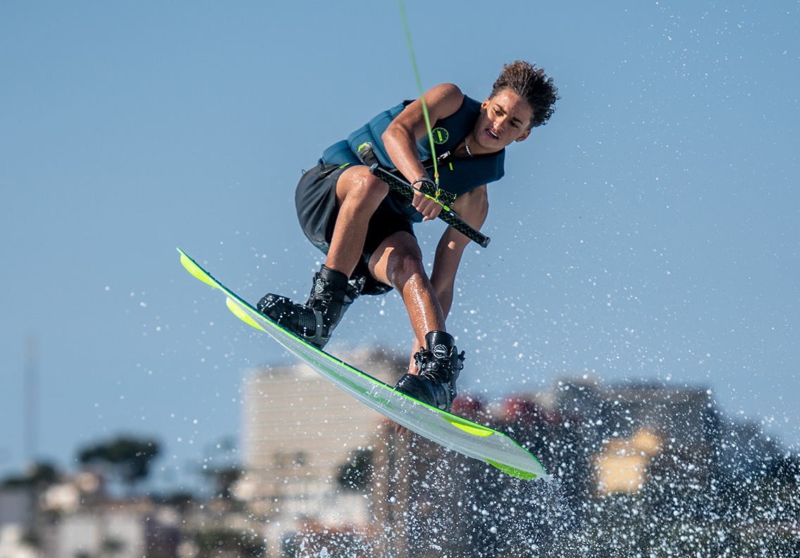 Вейкборды, книборды, водные лыжи