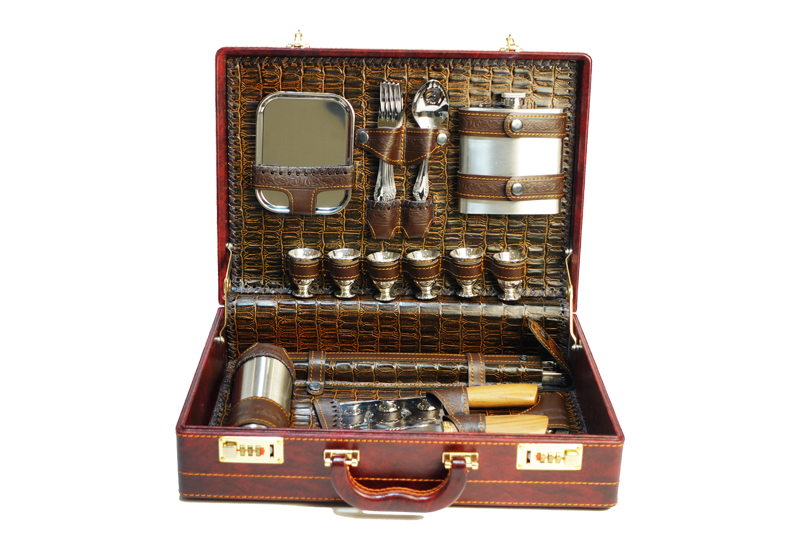 Дипломат — туристические аксессуары и снаряжение для кемпинга в Алматы, Казахстан