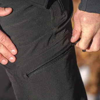Брюки мужские "Ranger". Ткань софт-шелл на флисе (95%полиэстер/5%эластан). Мембрана 10000мм/10000 г/м2/24 часа.WR. Черный — брюки и шорты для охоты, рыбалки и туризма | KORGAN.KZ