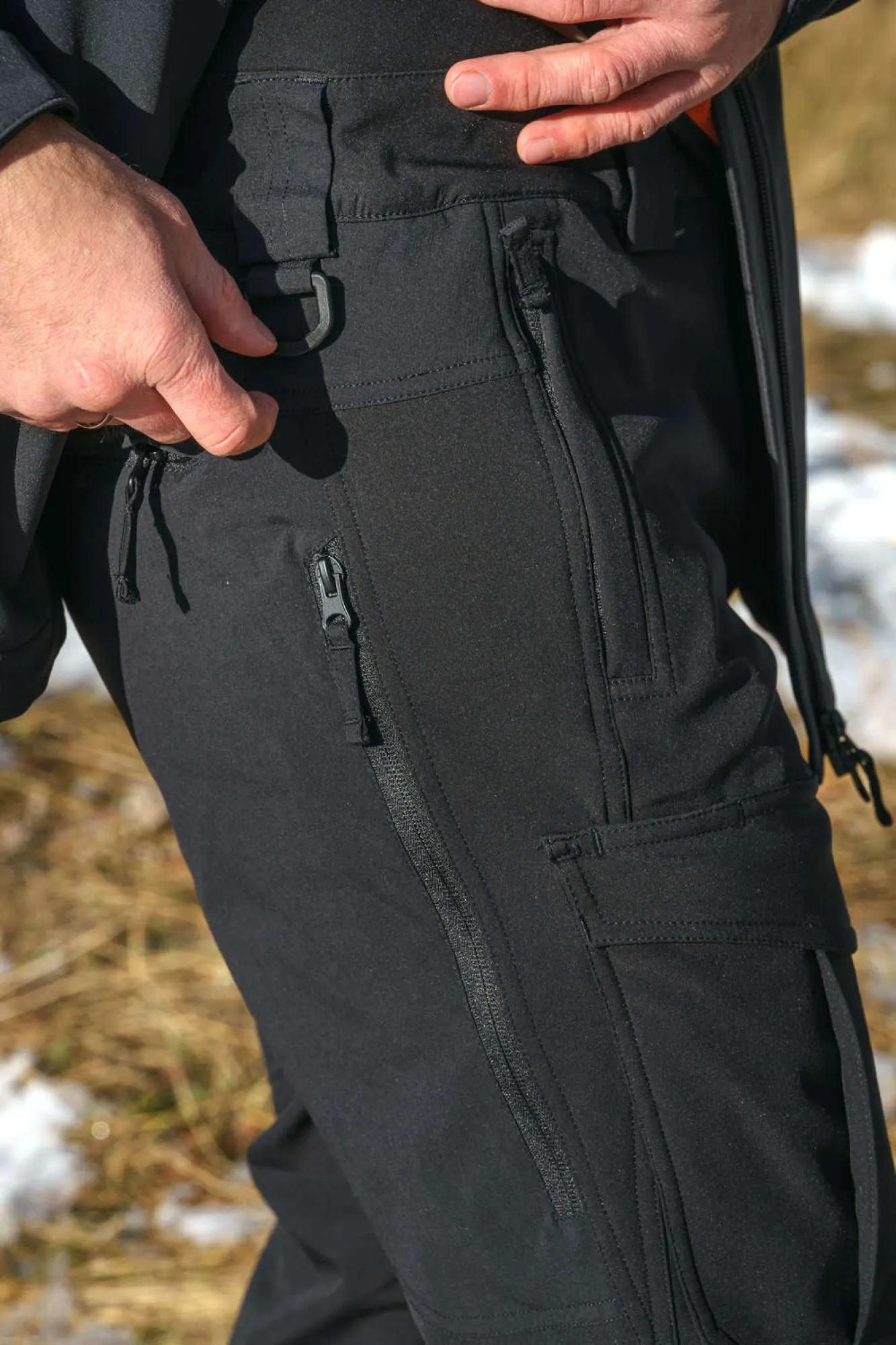 Брюки мужские "Extreme".Ткань софт-шелл на флисе (88%нейлон/12%эластан). Мембрана 10000мм/10000 г/м2/24 часа. Teflon. Черный — брюки и шорты для охоты, рыбалки и туризма | KORGAN.KZ