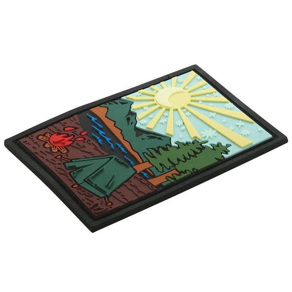 Патч (нашивка) MAXPEDITION Мод. OUTDOOR CAMP - FULL COLOR — технические характеристики, материалы и назначение | KORGAN