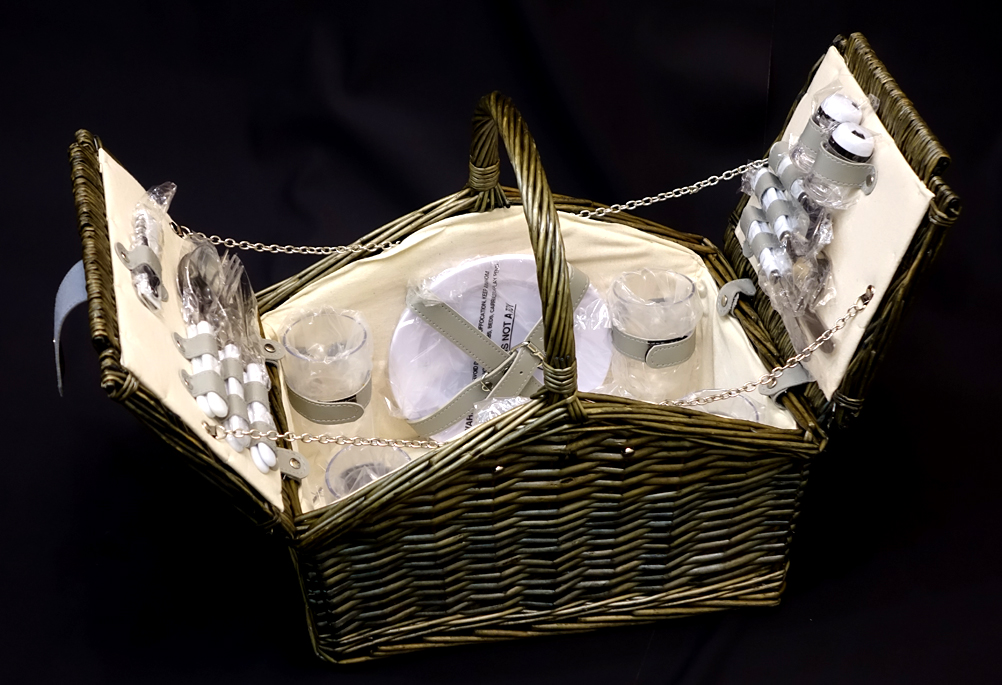 Корзина для пикника ZHIQUAN Мод. ZQ1-3832 на 4 персоны — туристические аксессуары и снаряжение для кемпинга в Алматы, Казахстан