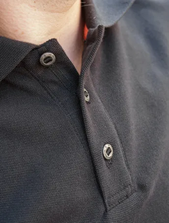 Футболка поло мужская с коротким рукавом. Ткань трикотаж пике (100% хлопок, 250 г/кв.м.). Черный — одежда для охоты, рыбалки, туризма и города | KORGAN.KZ