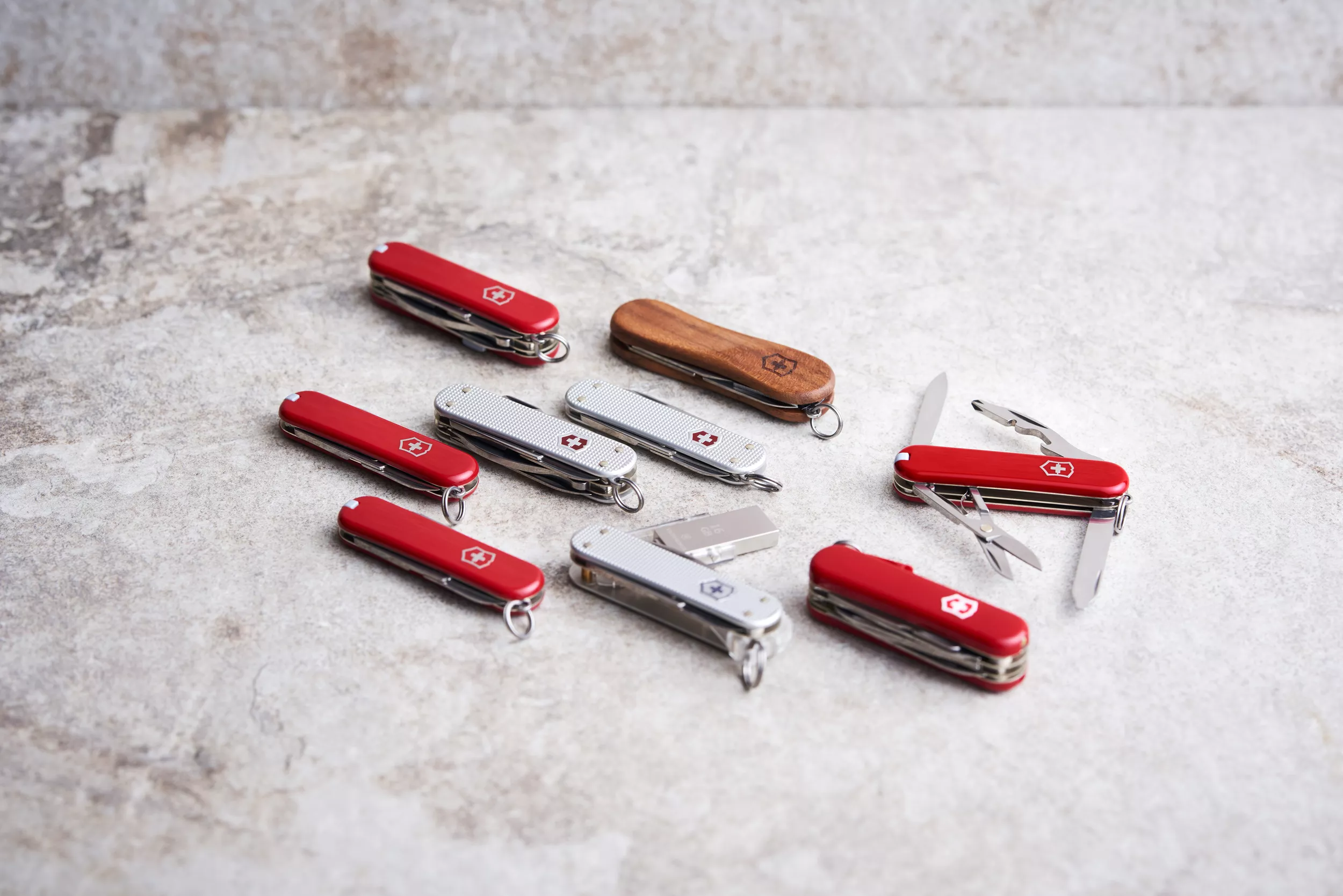 Victorinox – легендарные швейцарские ножи и аксессуары! Victorinox – легендарные швейцарские ножи и аксессуары!