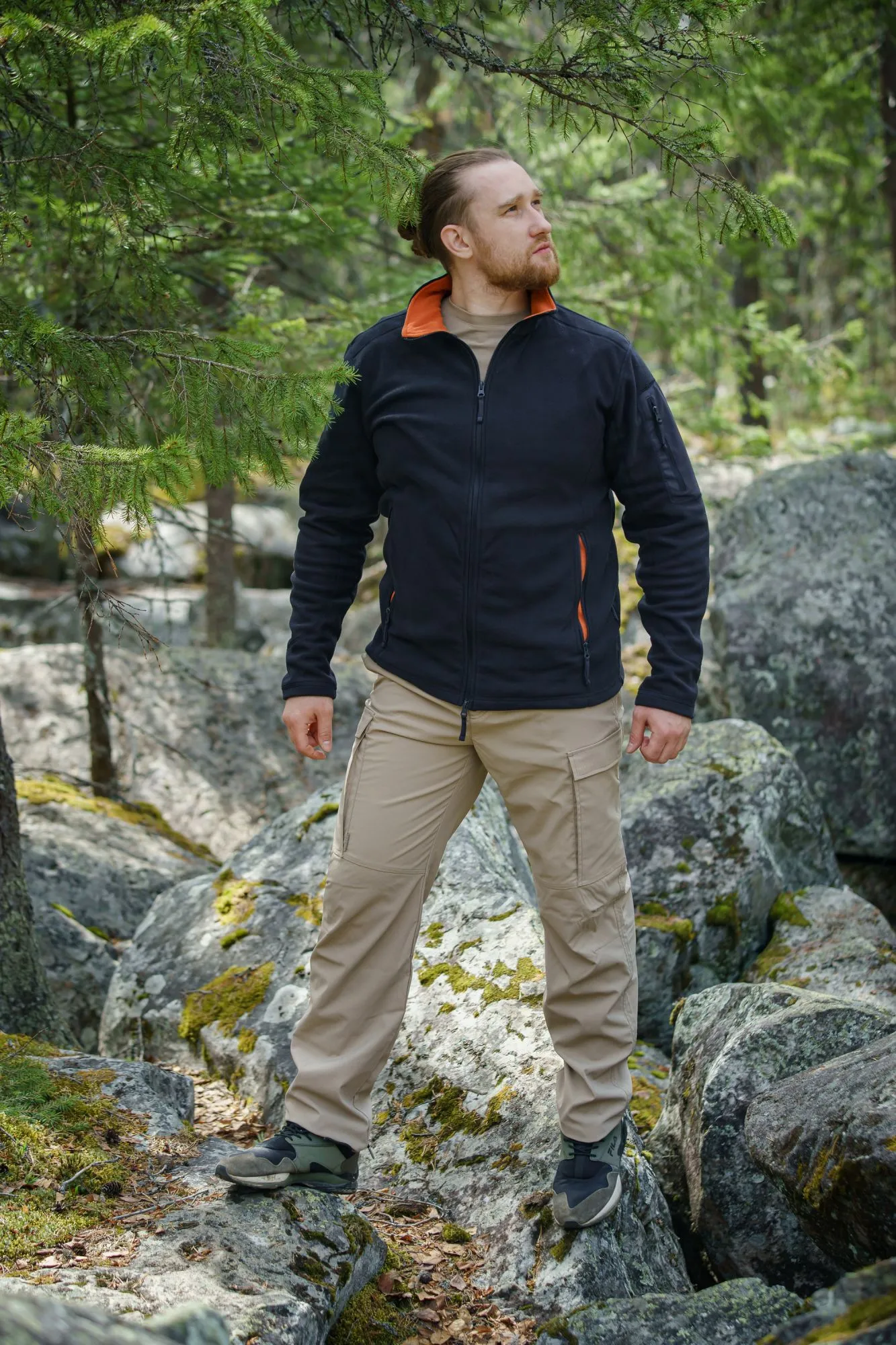 Брюки мужские Discovery. Ткань софт шелл микро рип-стоп (96% нейлон, 4% эластан). DWR. Песок — брюки и шорты для охоты, рыбалки и туризма | KORGAN.KZ