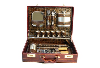 Дипломат — туристические аксессуары и снаряжение для кемпинга в Алматы, Казахстан