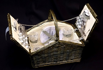 Корзина для пикника ZHIQUAN Мод. ZQ1-3832 на 4 персоны — туристические аксессуары и снаряжение для кемпинга в Алматы, Казахстан