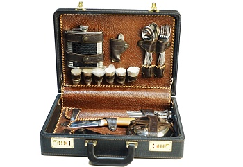 Дипломат — туристические аксессуары и снаряжение для кемпинга в Алматы, Казахстан