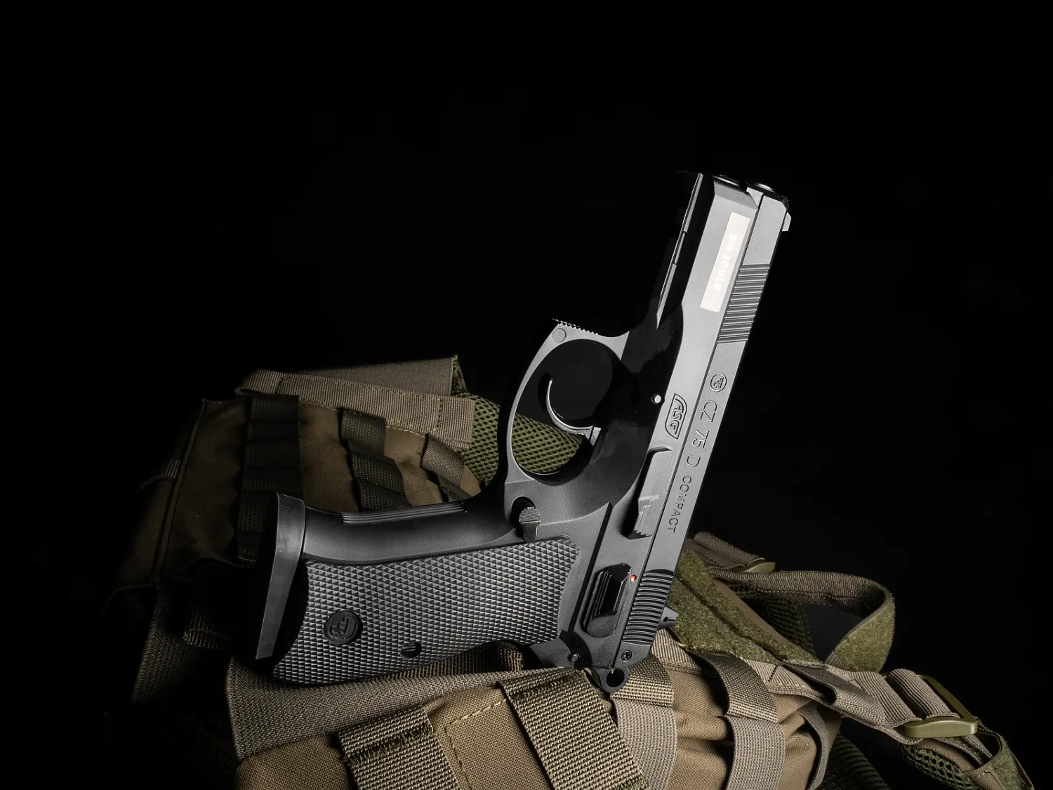 Страйкбольный пистолет ASG Мод. CZ 75D COMPACT