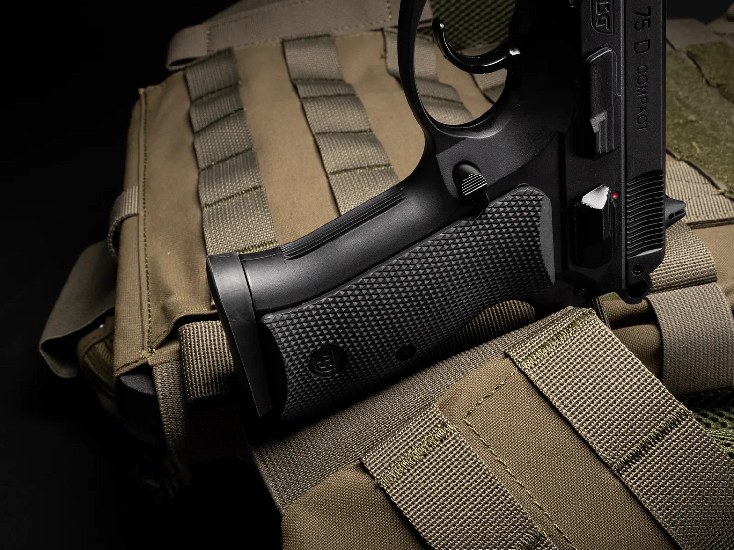 Страйкбольный пистолет ASG Мод. CZ 75D COMPACT